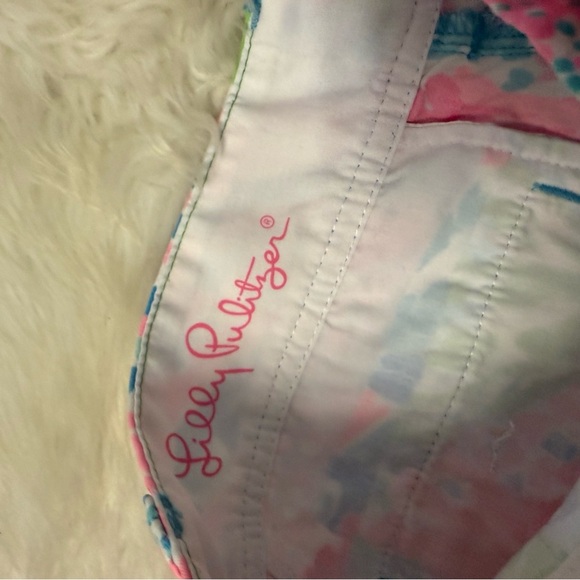 Lilly Pulitzer Callahan Shorts “Let’s Cha Cha” Print Size 2 - Picture 3 of 7